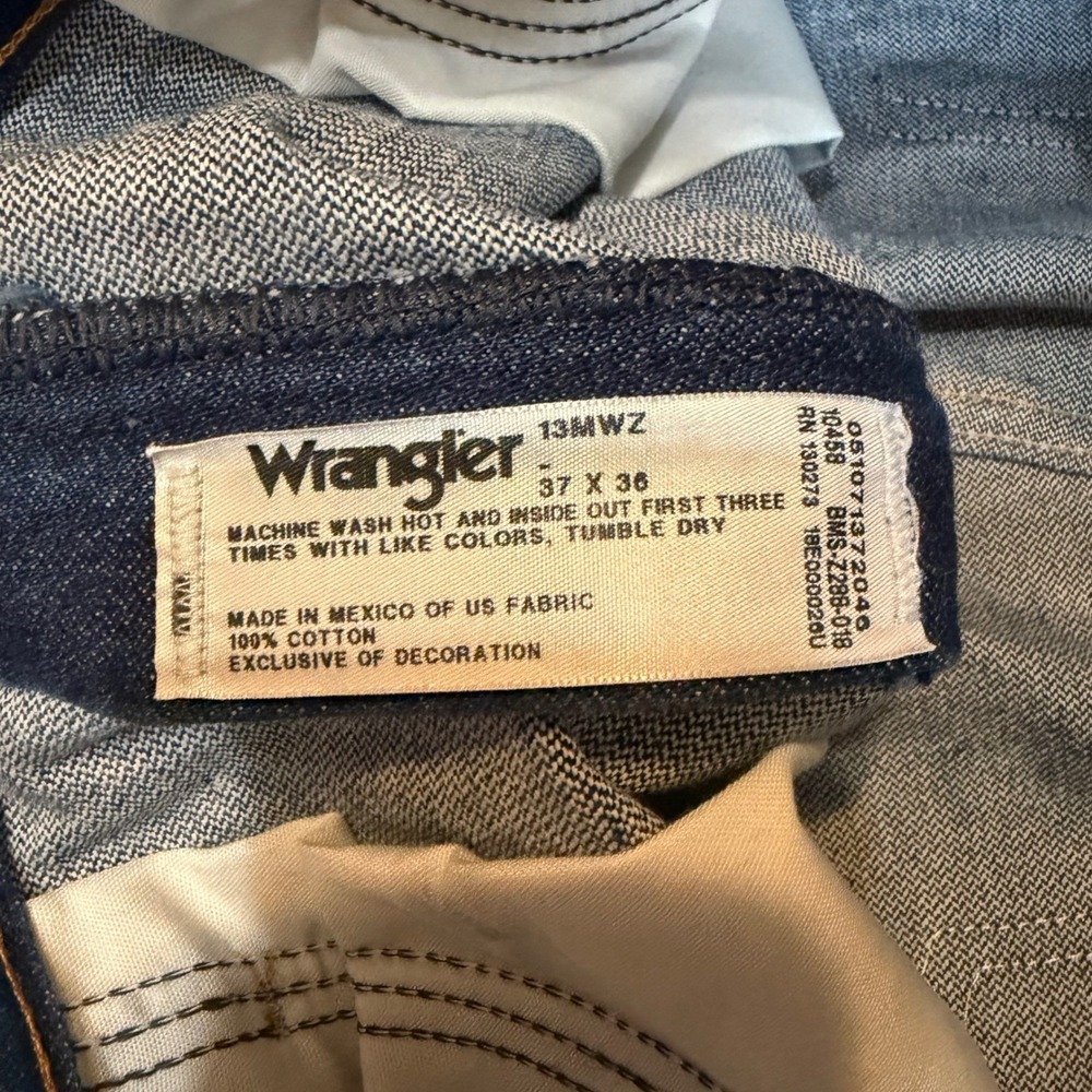 Wrangler 13MWZ Jeans Men 37x36 (Fits 35x36) Blue Cowboy Cut Rigid Indigo Denim - Picture 4 of 9